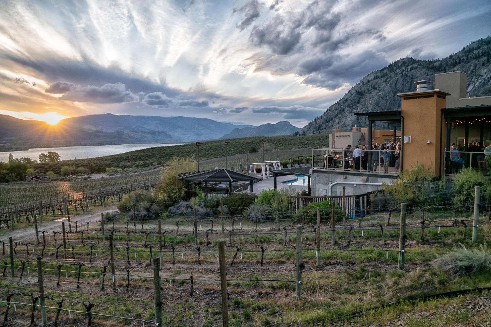 Spirit Ridge, In The Unbound Collection By Hyatt Hotel Osoyoos Bagian luar foto